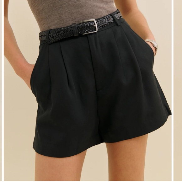 Reformation Mason Shorts - Picture 1 of 4